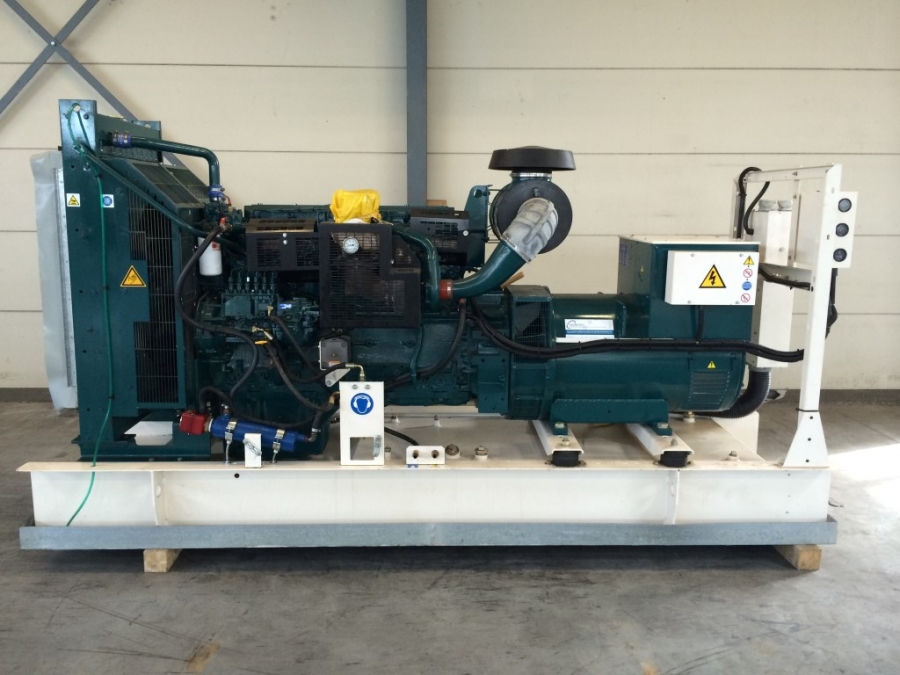300 KVA Perkins diesel generatorset compleet